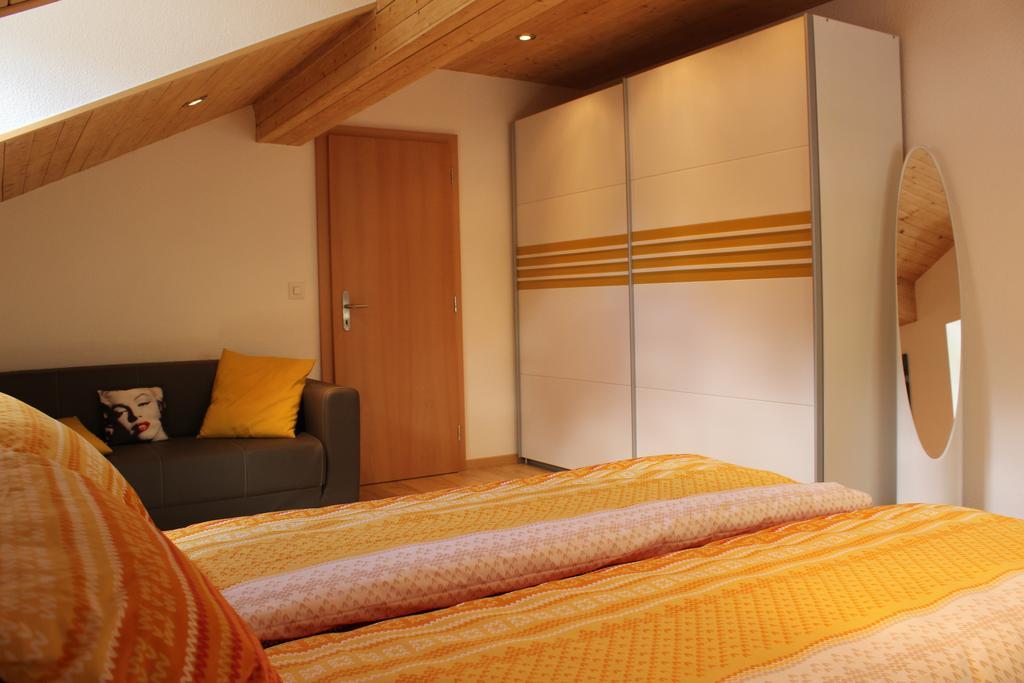 Apartamento Haus Dorf 7 Saas-Grund Exterior foto